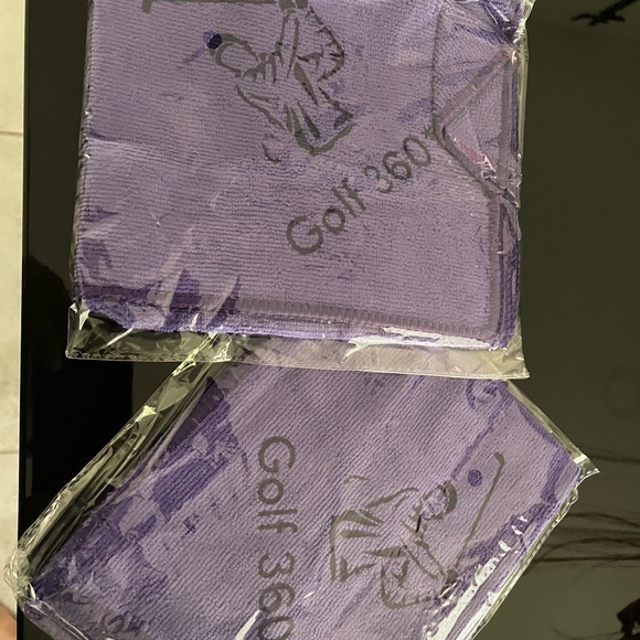 Golf bag towel 2 pc set new
By Golf 360 degrees - Picture 3 of 15
